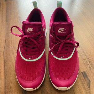 Women’s Nike Air Max Thea